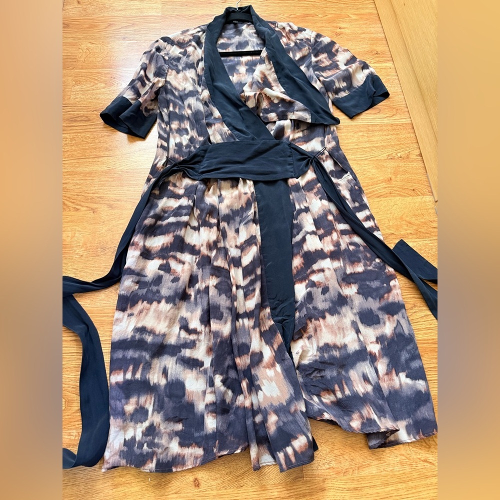 Bcbgmaxazria Black Patterned Asymmetrical 100% Si… - image 6